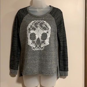 Lace printed skull top